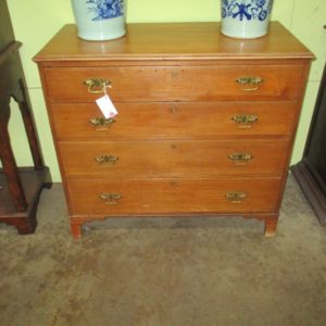 Cherry Chest with 4 Drawers