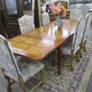 Dining Room Table with Pop Out Leaves
